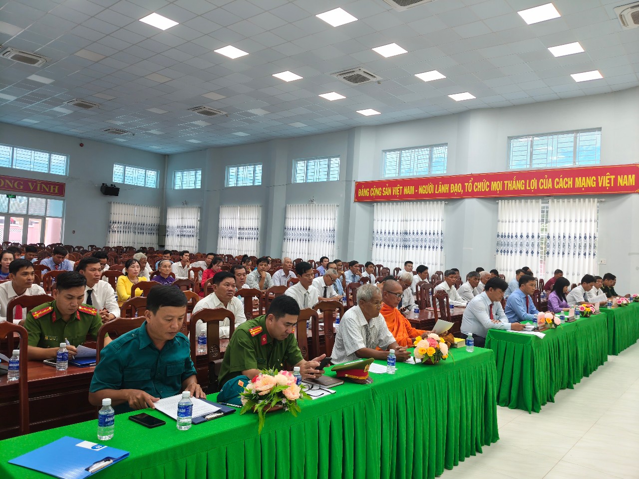 Xã Long Vĩnh tổ chức Hội nghị tuyên dương điển hình tiên tiến giai đoạn 2021 - 2025