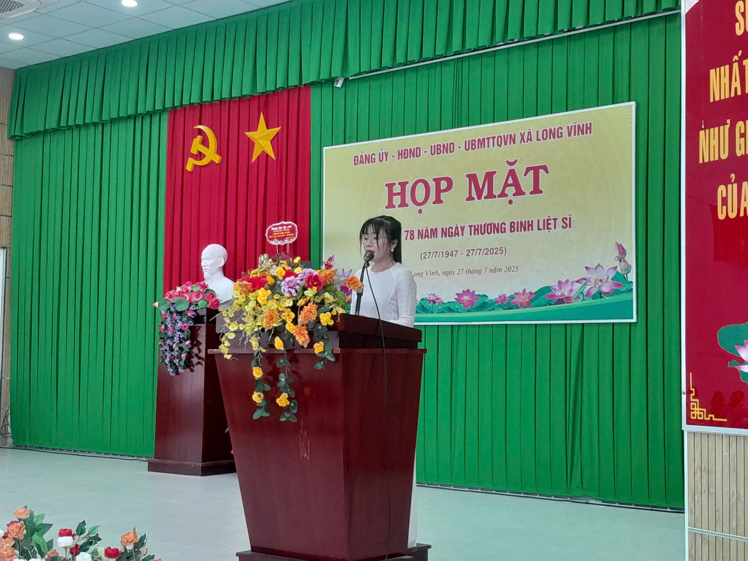 Ủy ban Nhân dân xã Long Vĩnh tổ chức kỷ niệm 78 năm Ngày Thương binh, liệt sỹ (27/7/1947 - 27/7/2025)