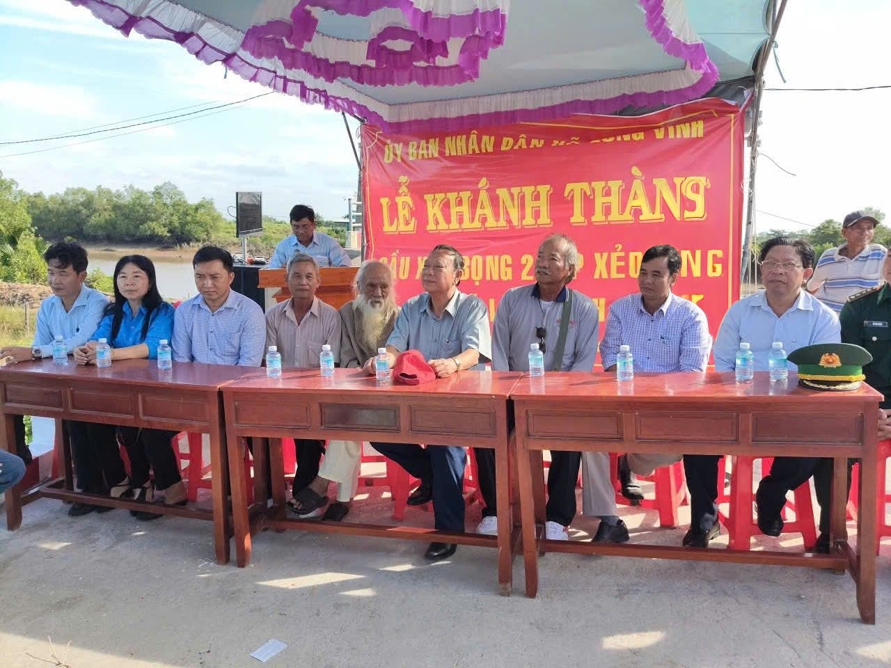 Ủy ban nhân dân xã Long Vĩnh tổ chức Lễ Khánh thành Cầu Xẻo Bọng 2
 